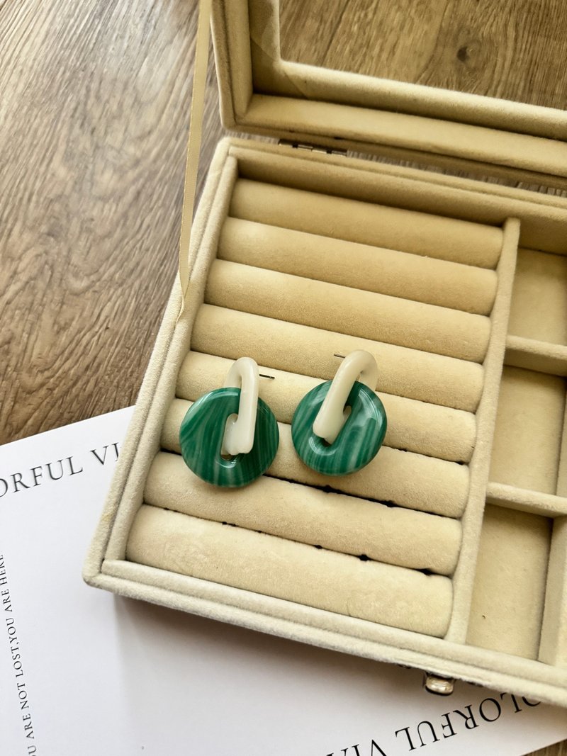 Small fresh fashion earrings - ต่างหู - ดินเผา สีเขียว