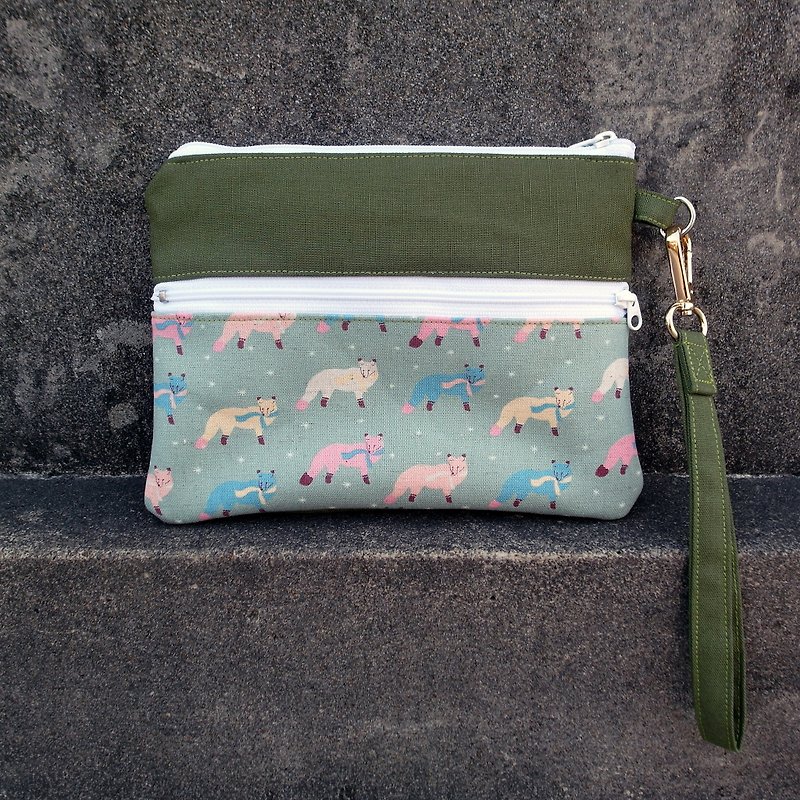 Walk the fox ◎ hand bag ◎ MIX - กระเป๋าคลัทช์ - ผ้าฝ้าย/ผ้าลินิน สีเขียว