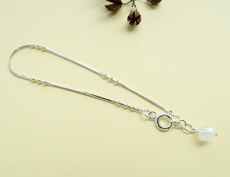 Bracelet Moonlight stone Round Sterling Silver - สร้อยข้อมือ - เงินแท้ สีเงิน