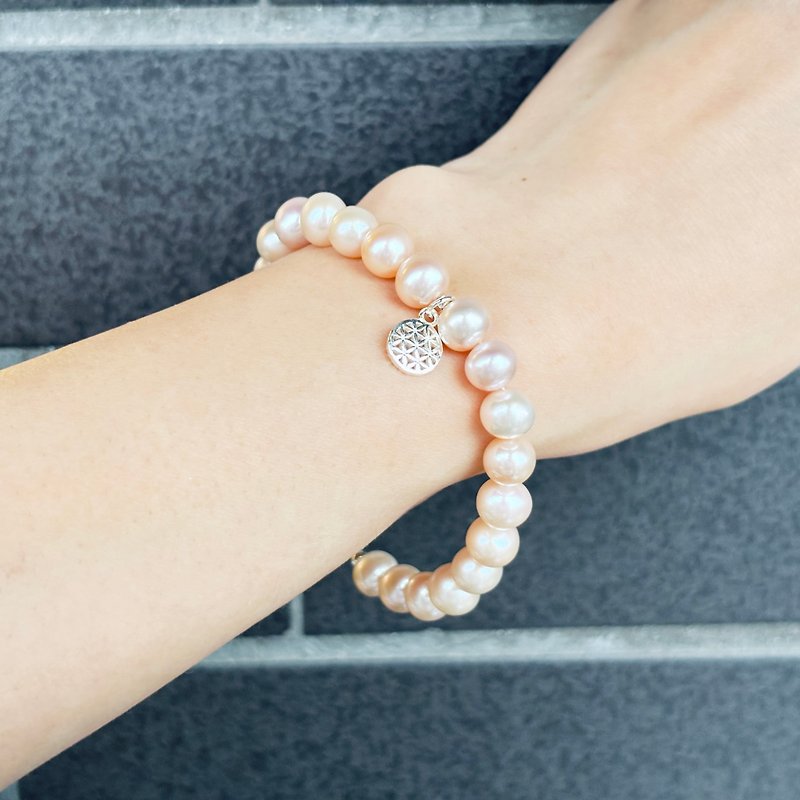 Make up dreams. Natural pink freshwater pearl bracelet - Bracelets - Pearl Pink
