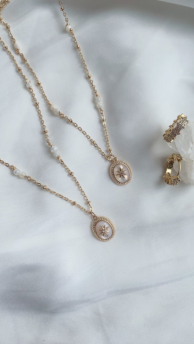 Mother of Pearl necklace - Necklaces - Other Materials Gold