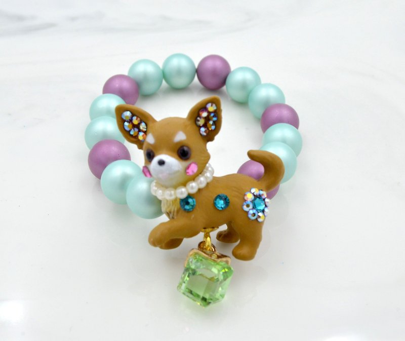 Chihuahua Puppy Single Strand Bracelet Shell Pressed Synthetic Pearl - Bracelets - Shell Multicolor