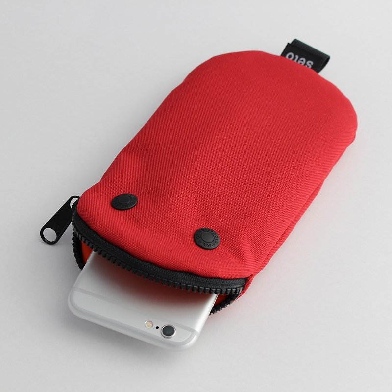 seto / creature bag / iPhone case / pencil case / Oval / Red - Toiletry Bags & Pouches - Polyester Red