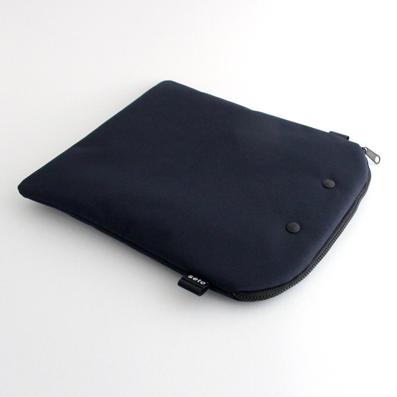 seto / creature bag / PC case / Bag in bag / Case A4 / Navy - 化妝包/收納袋 - 聚酯纖維 藍色