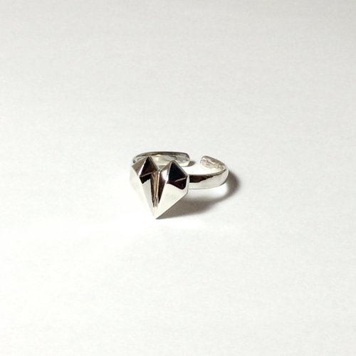 paper diamond® 鑽石心形18K白金戒指【由本地老工匠製造】