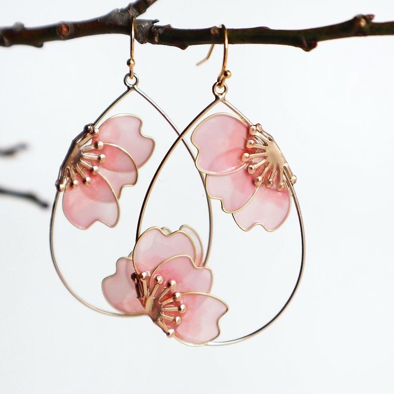 Sakura floating earrings