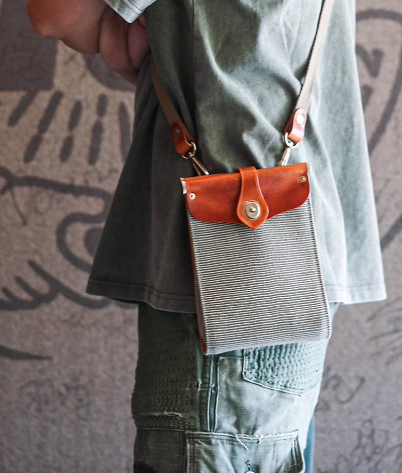 隠されたメモ 日本のレトロな携帯電話バッグ クロスボディ スモール スクエア バッグ - ショルダーバッグ - その他の素材 多色