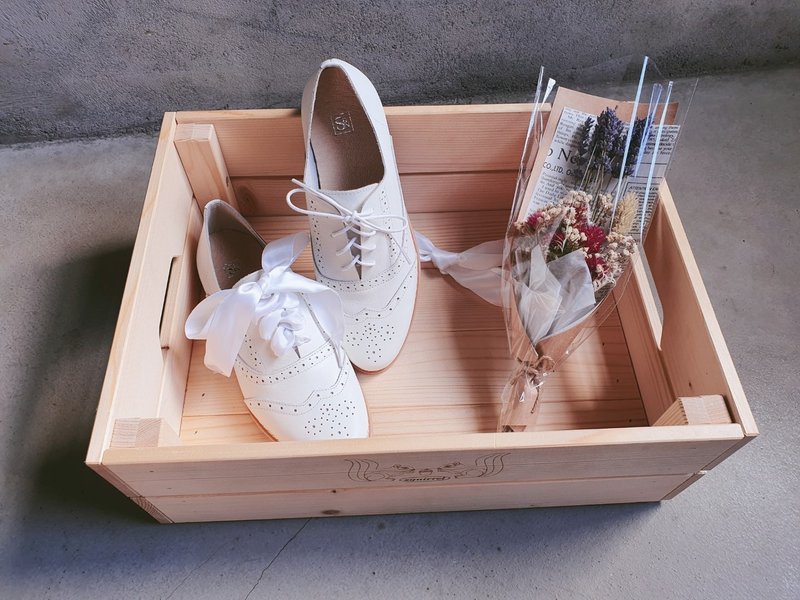 [Xiao Nanfa] Two-wear Carved Ribbon Oxford Shoes_ Pure White | Handmade | MIT Large Size - รองเท้าอ็อกฟอร์ดผู้หญิง - หนังแท้ 