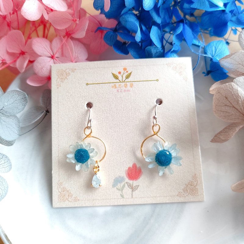 Warm core Kwai Kwai_Asymmetric blue star flower dangling earrings/925 sterling silver anti-allergic ear hooks/handmade earrings/