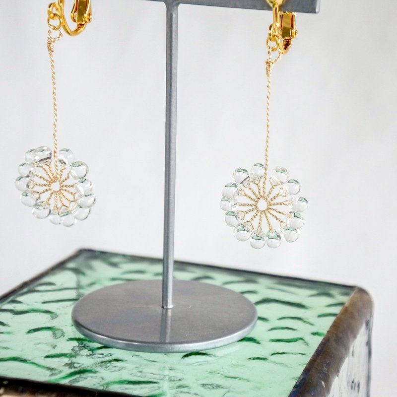Fireworks (Gold)　wire accessory - 耳環/耳夾/耳骨夾 - 其他金屬 金色