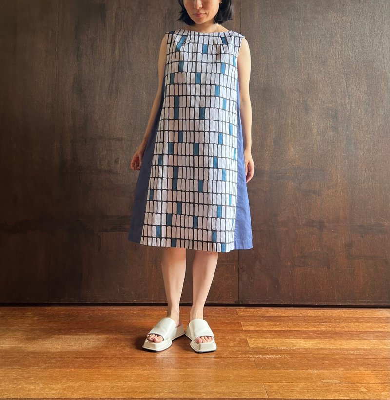 Sleeveless combination dress Blue block/Ash blue - ชุดเดรส - ผ้าฝ้าย/ผ้าลินิน 