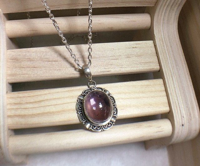 フラワーデザインのチェーン付きアメジストペンダントネパールの