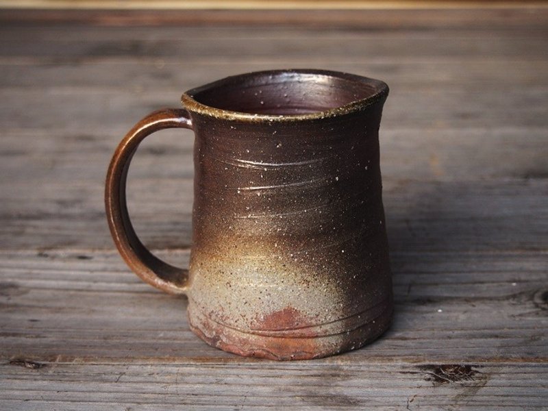 Bizen beer mug _b5-008 - แก้วมัค/แก้วกาแฟ - วัสดุอื่นๆ สีนำ้ตาล