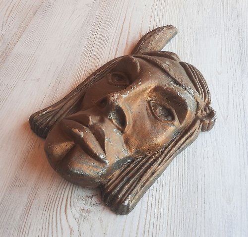RetroRussia American Indian metal face wall decor – mask of the North American Indian