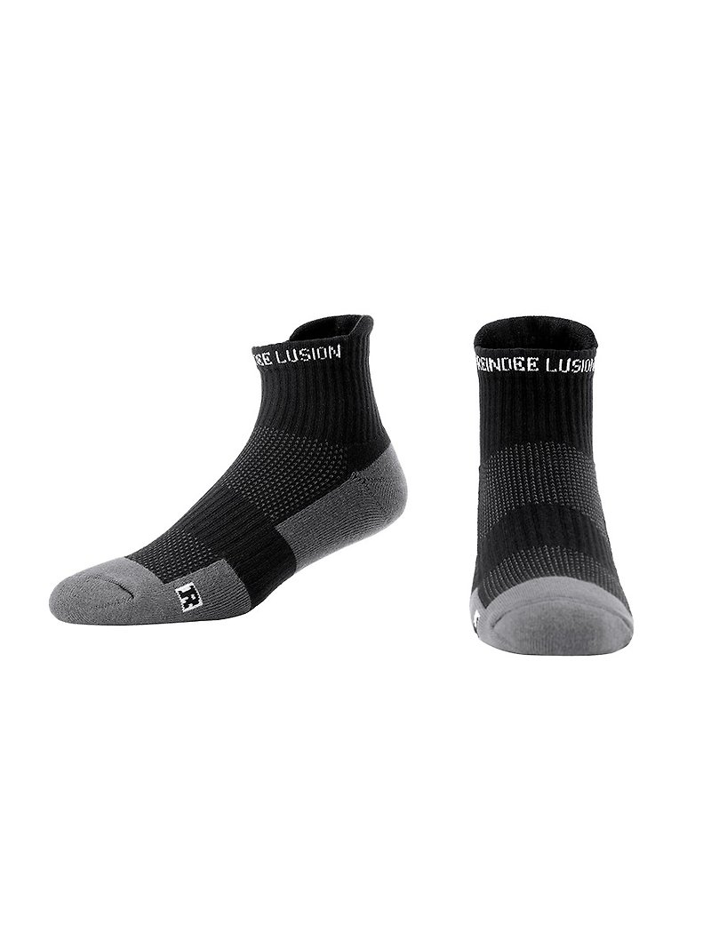 Outdoor structure design sports outdoor breathable and comfortable socks - ถุงเท้า - วัสดุอื่นๆ สีดำ