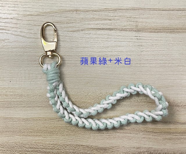 Macrame keychain kit【Macrame keychain kit】 - Shop CHRIS Art Studio  Knitting, Embroidery, Felted Wool & Sewing - Pinkoi