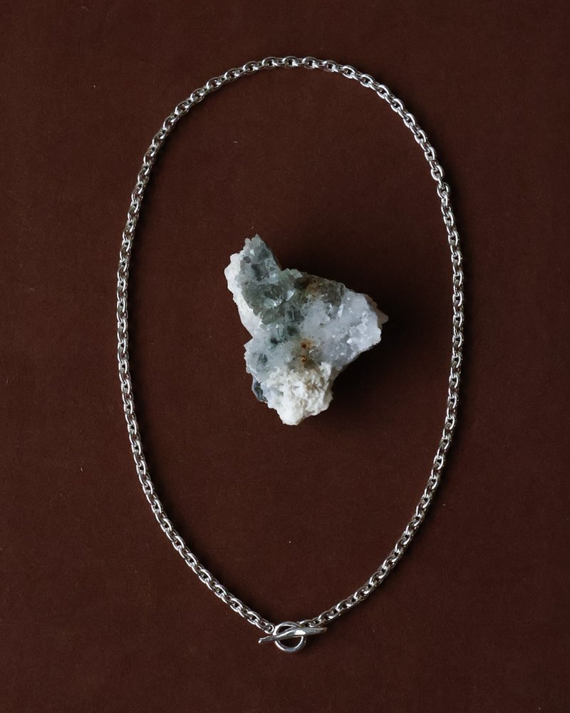 中性設計 Oval OT扣純銀項鍊 - 項鍊 - 純銀 銀色