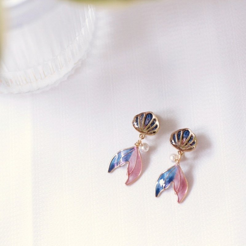 Pink Blue Ripple | Pink | Clip-on Earrings - ต่างหู - เรซิน หลากหลายสี