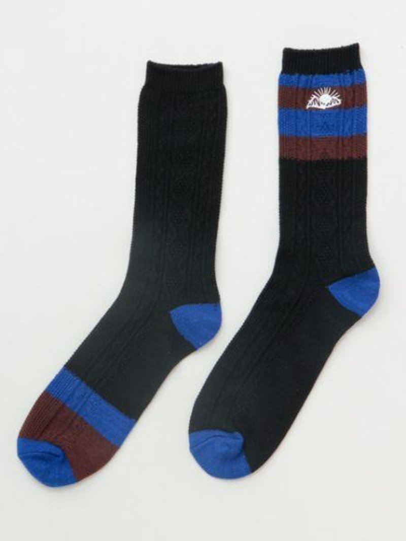 Asymmetrical Striped Mid Socks 25-28cm - ถุงเท้า - วัสดุอื่นๆ 
