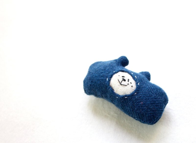 linen wool A brooch or  Hair rubber  muu. - Brooches - Cotton & Hemp Blue