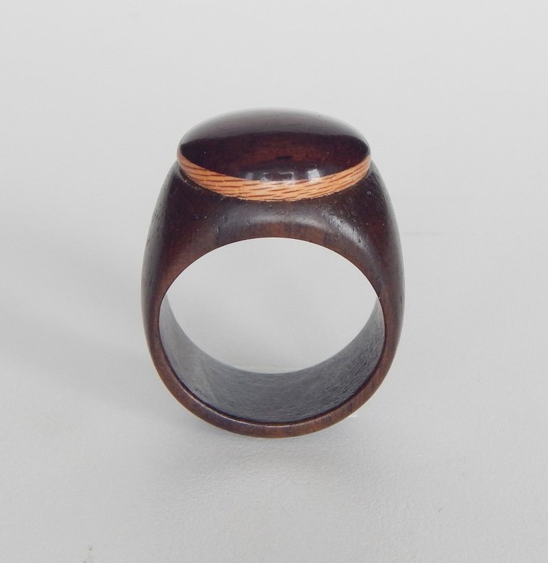 Wooden signet ring. Handmade jewelry made from natural wood. 3 - 戒指 - 木頭 咖啡色