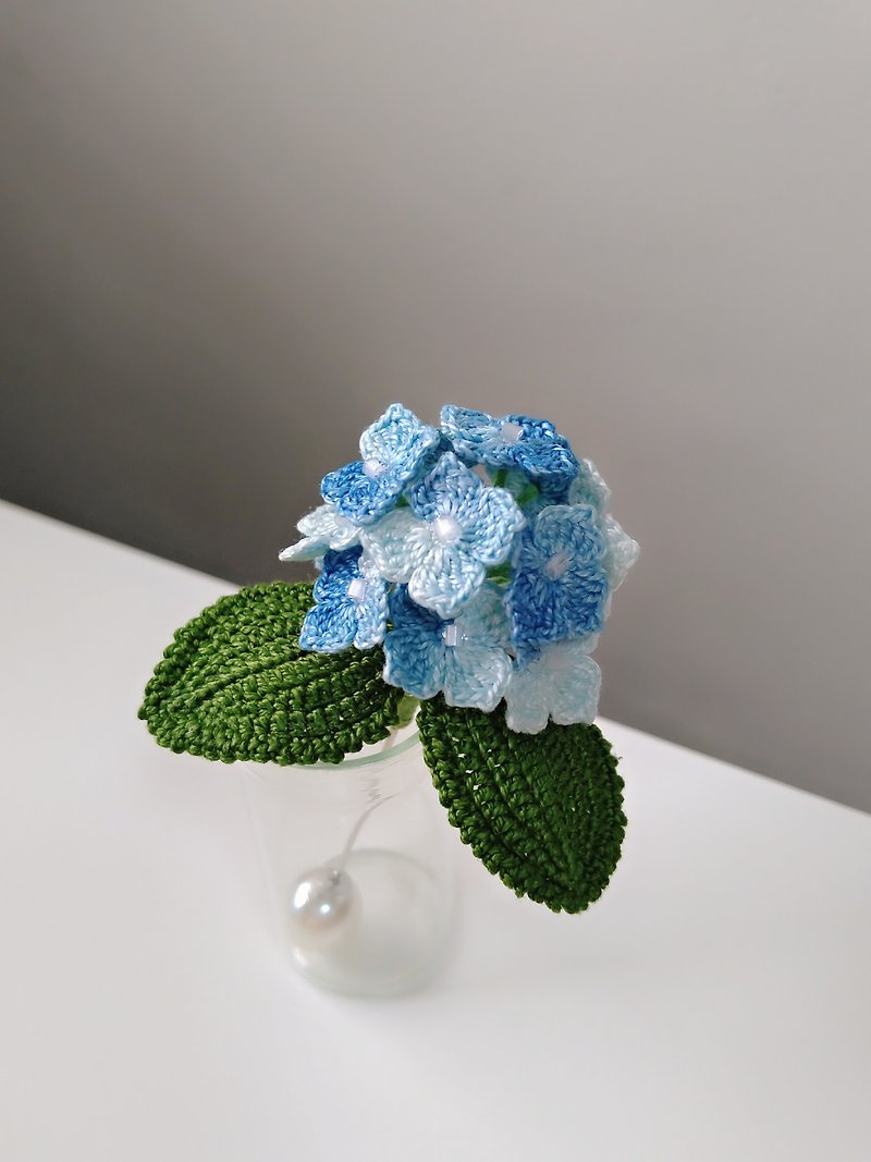 Hydrangea Crocheted Long Pin - Brooches - Thread Blue