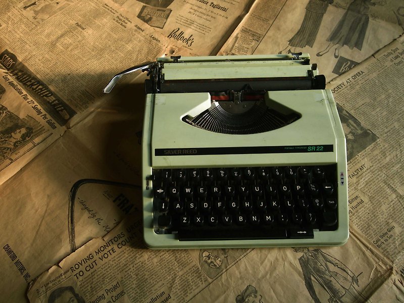 [OLD TIME] Early Japanese light green typewriter X-2 - ของวางตกแต่ง - วัสดุอื่นๆ 