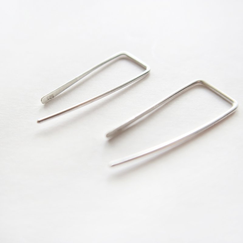 925純銀  輕銀耳飾-簡約款  耳針耳環 一對 - 耳環/耳夾 - 純銀 銀色