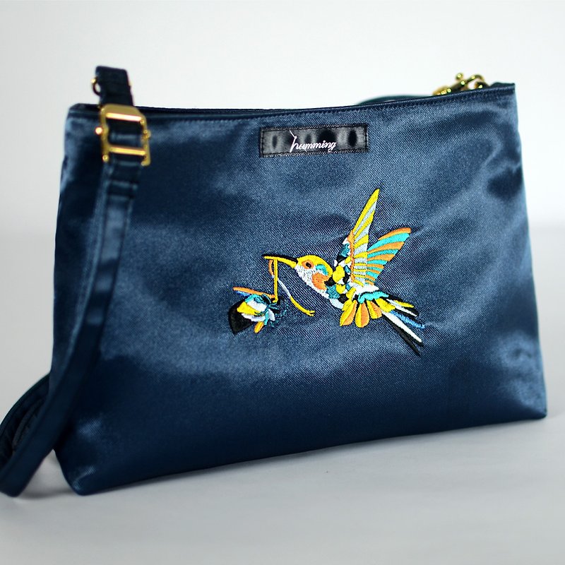 humming-  Embroidery Bag / sapphire - Clutch Bags - Thread Blue