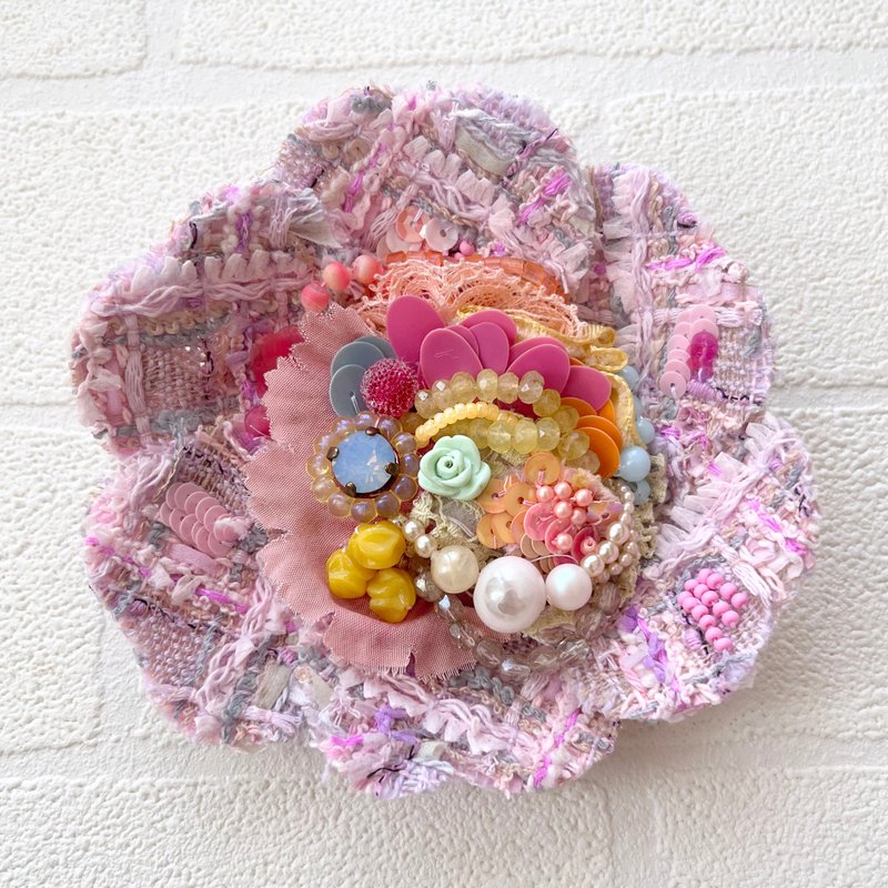 Corsage Brooch No.64　Handmade Accessory - เข็มกลัด/ข้อมือดอกไม้ - ผ้าฝ้าย/ผ้าลินิน 