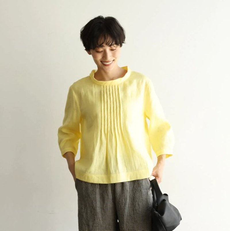 Natural-looking Linen blouse 3/4 sleeve blouse Linen 100 240610-1 - เสื้อผู้หญิง - ผ้าฝ้าย/ผ้าลินิน 