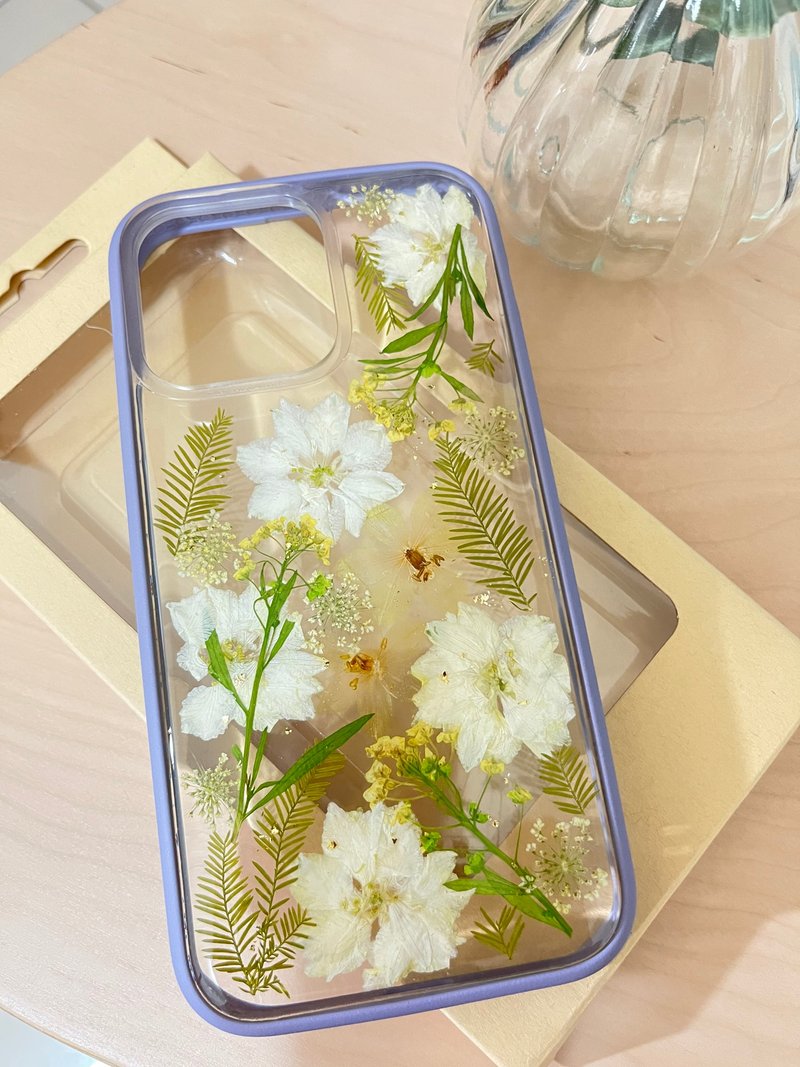 Pressed Flower Phone Case - เคส/ซองมือถือ - อะคริลิค 