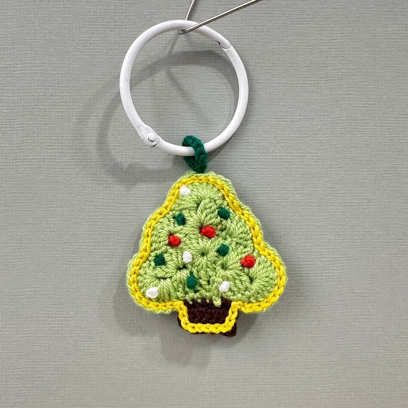 Purely hand-woven/double-sided Christmas tree/customized colors - Keychains - Cotton & Hemp 