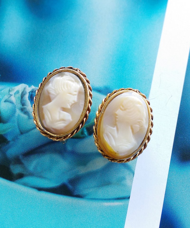 Vintage Jewelry 西洋古董飾品 CAMEO 手工 經典仕女 夾式耳環 - 耳環/耳夾/耳骨夾 - 其他金屬 金色