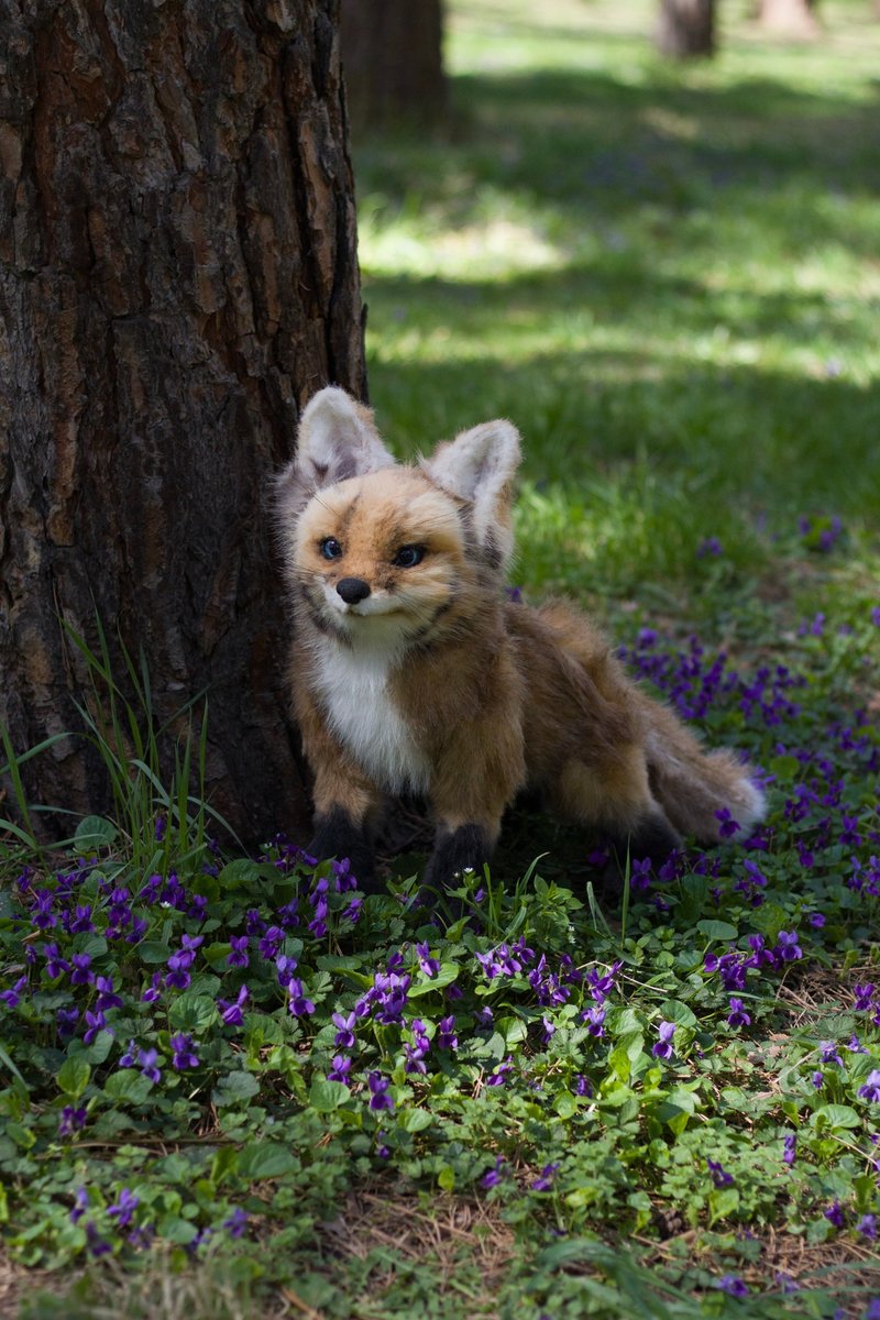 小さなキツネのブレイズ、リアルなぬいぐるみ - 置物 - その他の素材 ゴールド