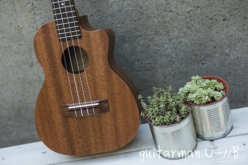 台湾製オリジナルブランドギターマン23インチフルマホガニー手作りウクレレ - ギター・楽器 - 木製 