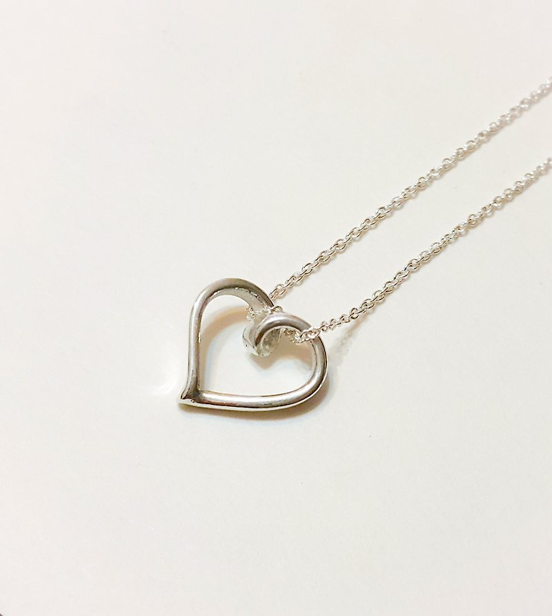Love sterling silver necklace (a heartbeat line) / Handmade / Christmas / Mother&#39;s Day / Valentine&#39;s Day / Clavicle Chain / Gift / Anniversary