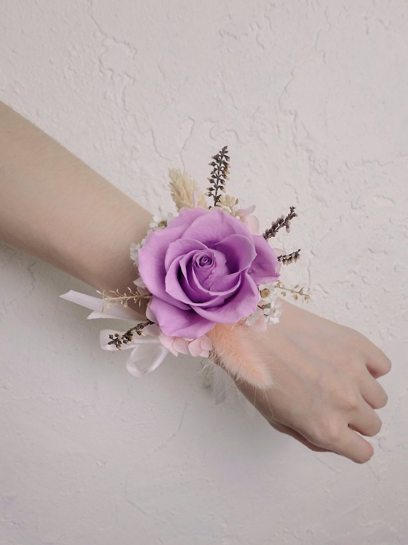 Bride / Bridesmaid Wrist Flower [Cherry Blossom Pink]-Wedding / Preserved Flower - เข็มกลัด/ข้อมือดอกไม้ - พืช/ดอกไม้ สีม่วง