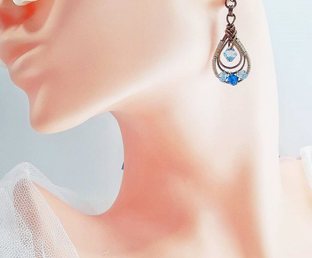 YLANG [Lingering] ラッピングウォータードロップピアス