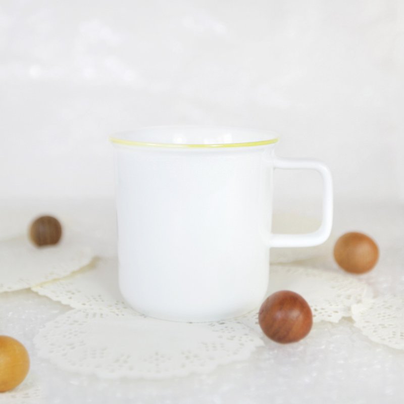 Classic mug - Yellow - Teapots & Teacups - Porcelain 