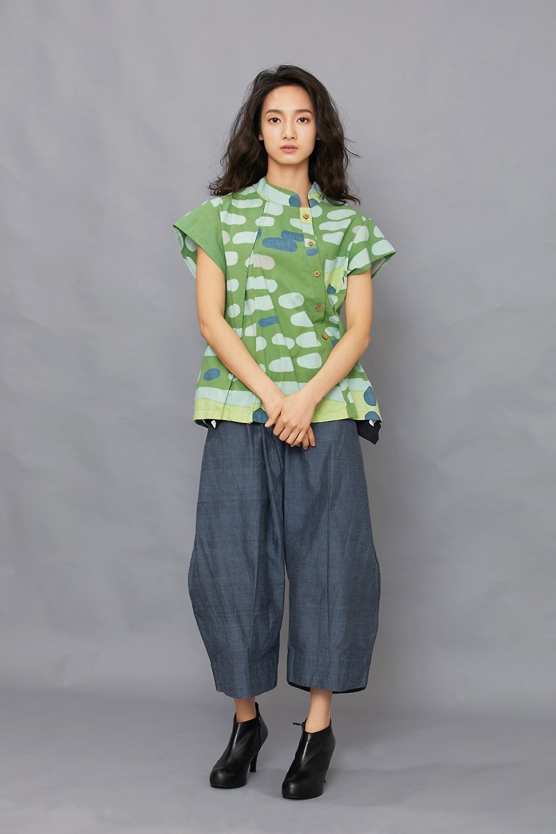 pine pleats shirt-Green moss-fair trade - เสื้อเชิ้ตผู้หญิง - ผ้าฝ้าย/ผ้าลินิน หลากหลายสี