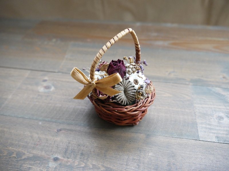 【Go to the picnic!】 Dry flower mini rattan basket - Plants - Paper Khaki