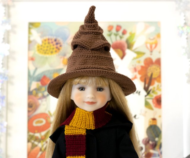 ハリー・ポッター魔法使いのグリフィンドール寮の小さな組分け帽子とスカーフ - ショップ WorldCrochetedToys 人形・フィギュア -  Pinkoi