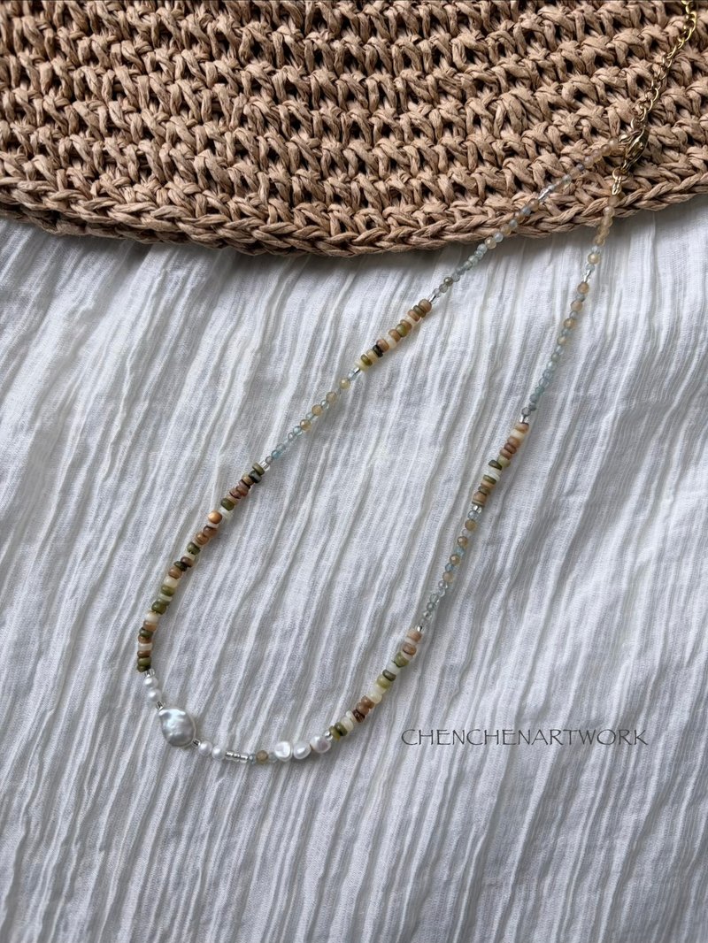 小島散步 手作 串珠 串珠項鍊 珍珠項鏈 - 項鍊 - 其他材質 卡其色