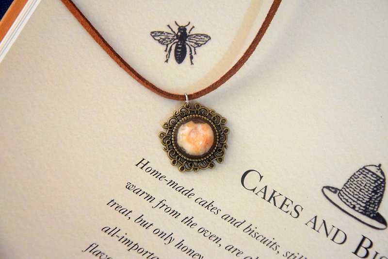 Little Venus Planet Handmade Necklace - สร้อยคอ - หิน 