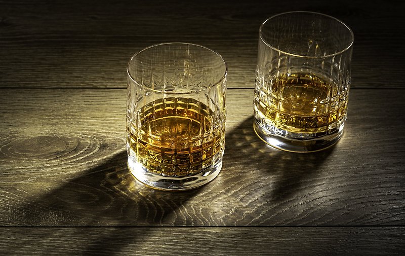 Two Italian Luigi Bormioli crystal whiskey glasses 2 in gift box set - Bar Glasses & Drinkware - Glass White
