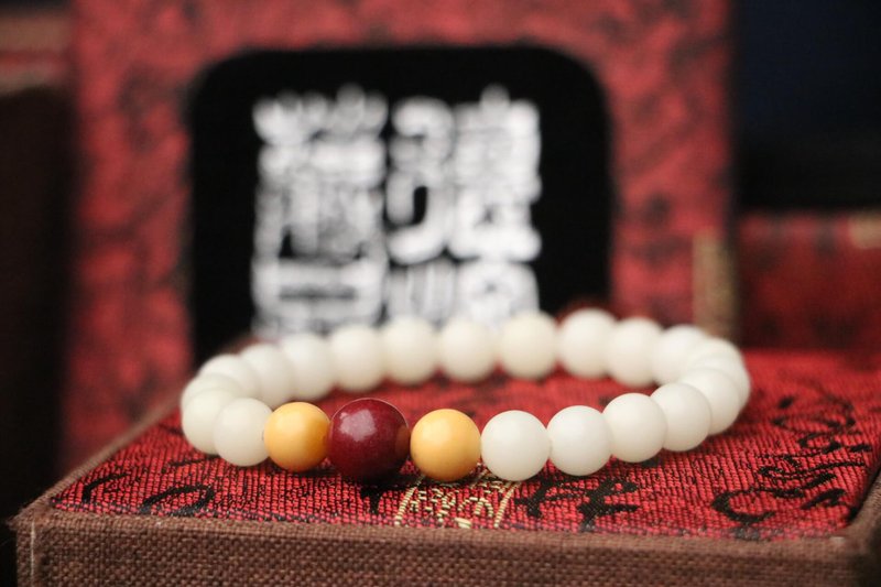 baiyu bodhi bracelets 8mm - สร้อยข้อมือ - พืช/ดอกไม้ 