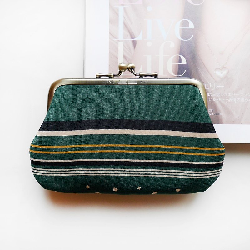 Mid-waist green long skirt gold bun mother bag / coin purse [Made in Taiwan] - กระเป๋าคลัทช์ - โลหะ สีเขียว