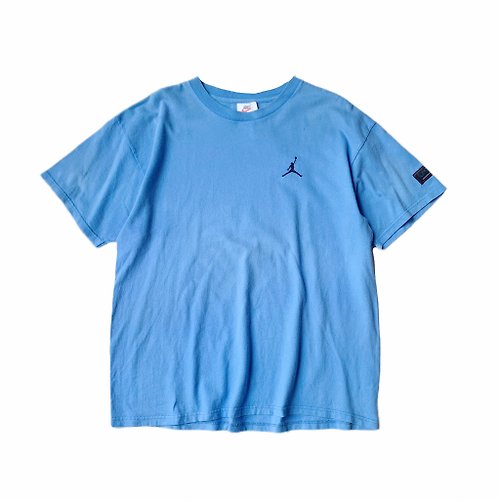 HeadxLover 愛頭牌古著店 古著美製Nike Air Jordan 素色藍T shirt