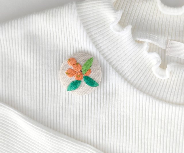 専用商品　刺繍ブローチ 満開の桜刺繍ブローチor刺繍ヘアゴム ブローチ かなちゃん手刺繍